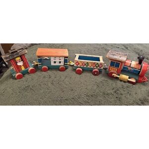 Huffy Puffy train - full set - 1960s Fisher Price - wood  Vintage Toys 4 Pieces